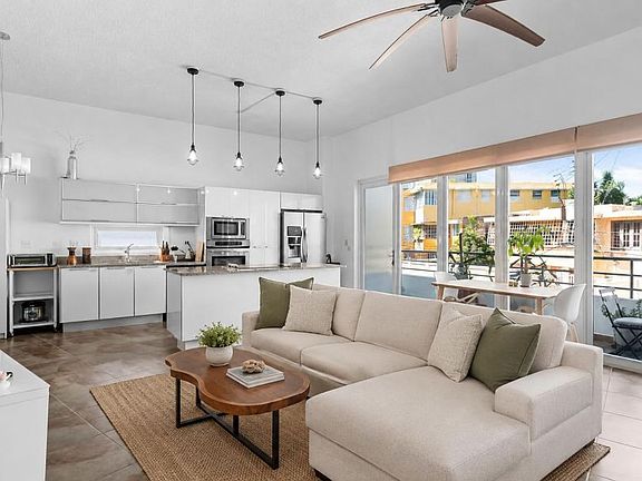 2nd image of Condominio The Lofts At 2014 APT 101