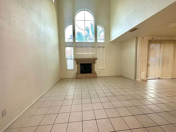 4th image of 8757 Villa Faith Ave