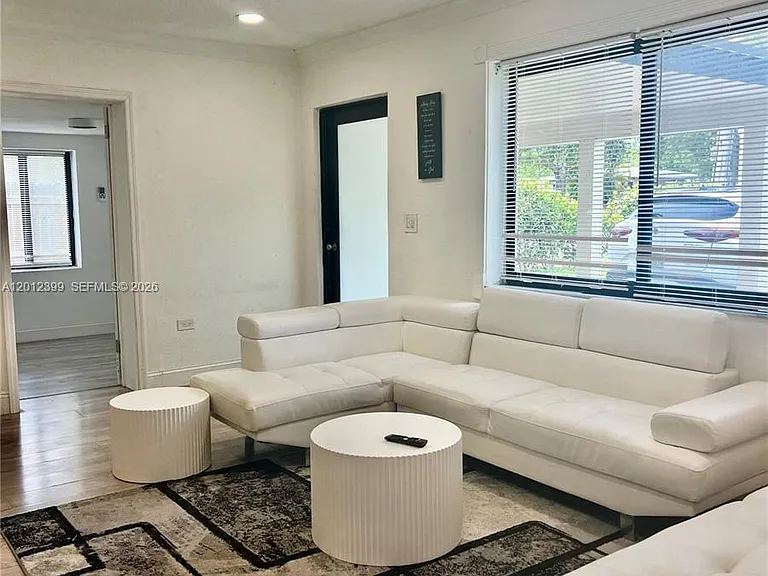 12040 N Miami Ave — Photo 4