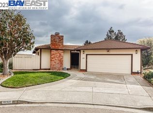 19889 Carnation Ln, Castro Valley, CA 94546