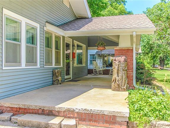 5th image of 542 Chautauqua Ave