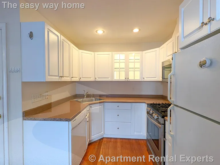 7 Locke St — Photo 1