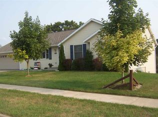 201 Thomas Rd, Reedsburg, WI 53959