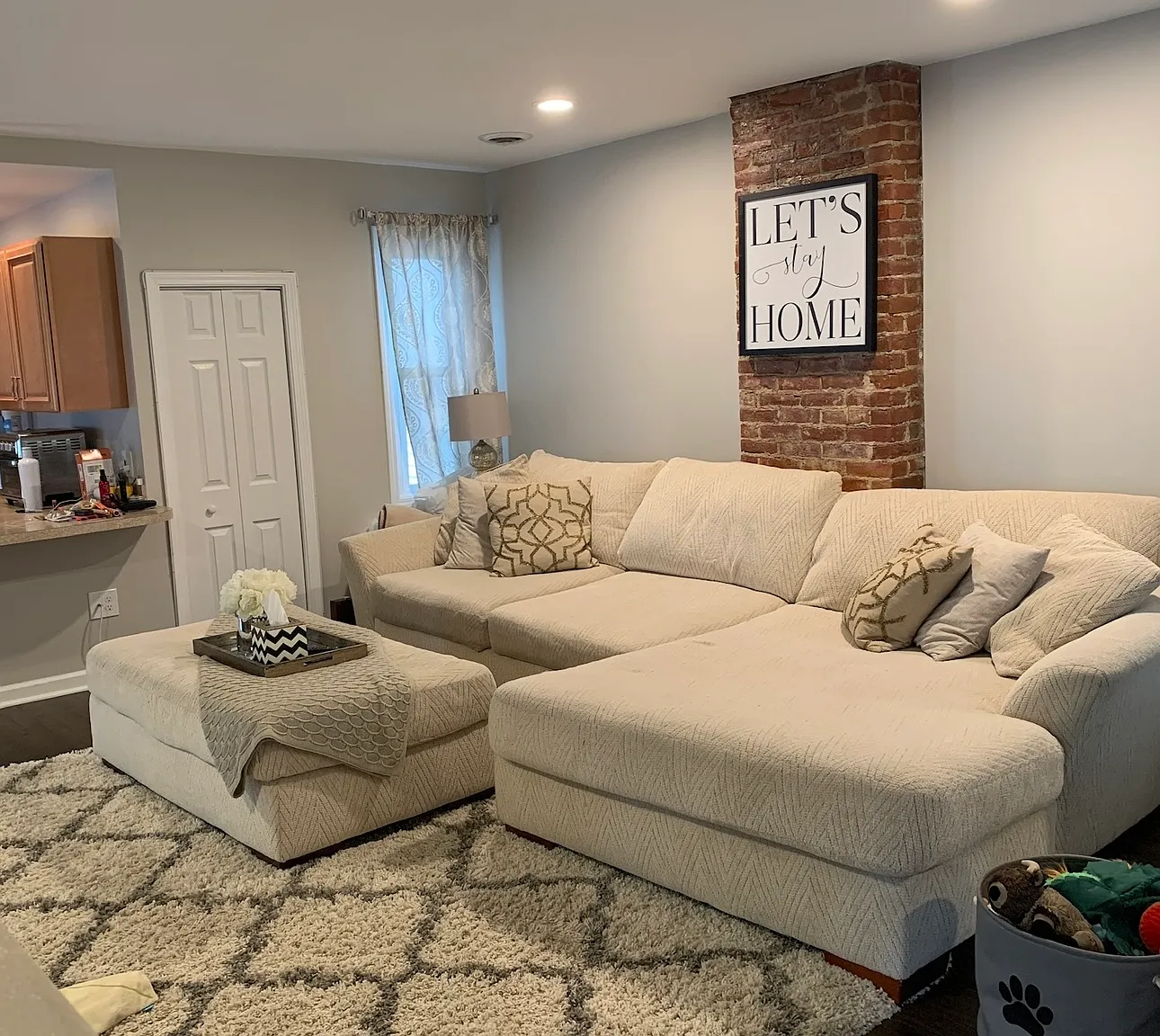 2 bed, 1300 sqft, $1,600 — Photo 2