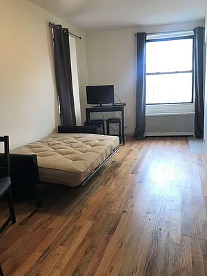 Rented by Compass | media 13