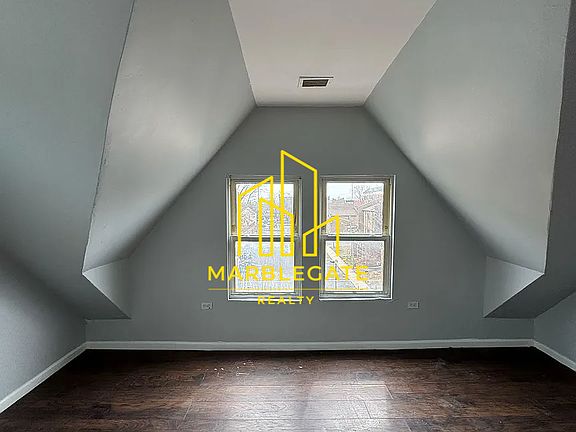 4th image of 325 S Orange Ave #33