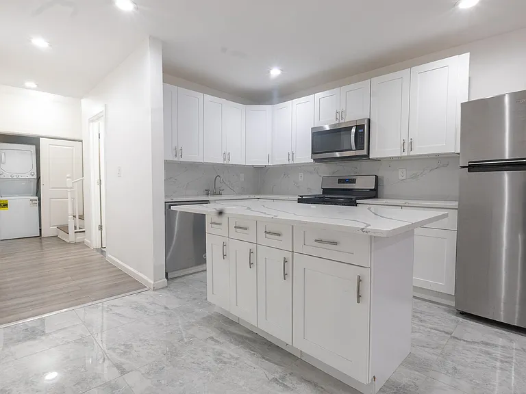 370 Pacific Ave #1 — Photo 4