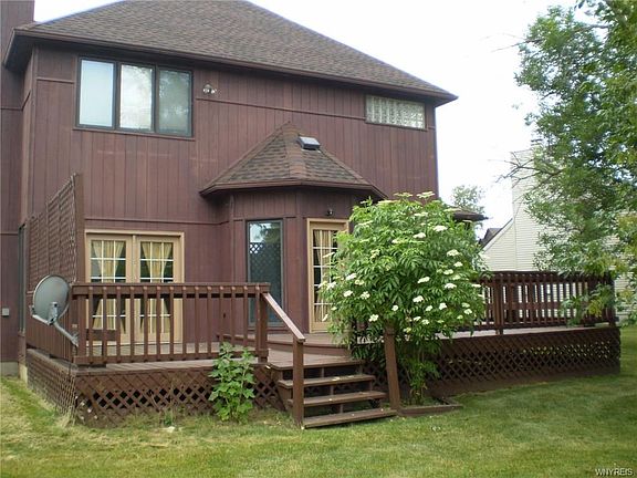 2nd image of 128 Shire Dr N