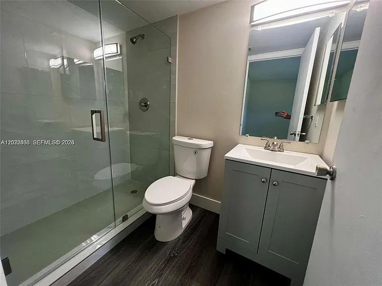 350 Palm Cir W #203 — Photo 7