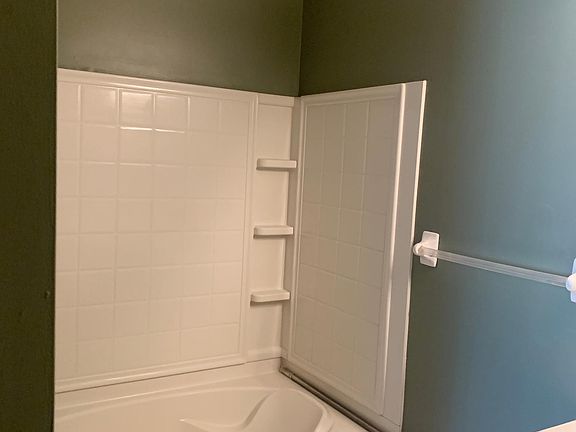 Master bathroom off main master
