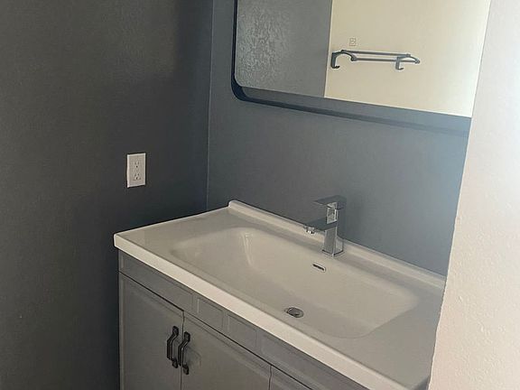 5th image of 8530 N 59th Ave #68