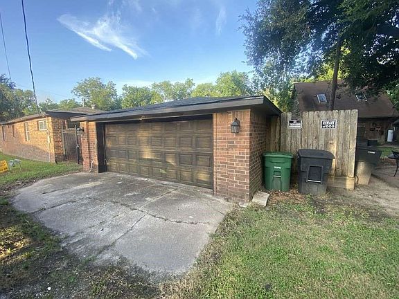 2nd image of 4419 Quitman St