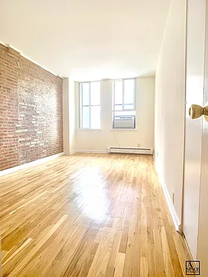 Rented by A Space Realty NY LLC | media 3