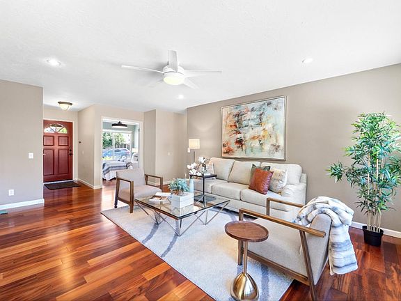 4th image of 6055 Emlyn Ct