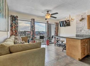222 Carolina Beach Ave N #103, Carolina Beach, NC 28428