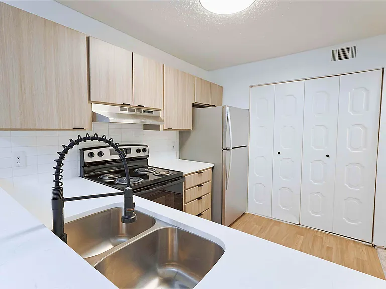 Enclave at North Point — Photo 78