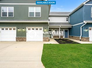 2061 Paddle Wheel Dr, Jeffersonville, IN 47130