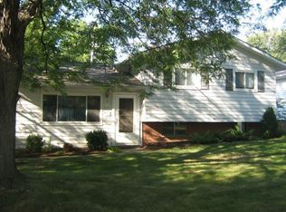 8115 Green Dr, Garfield Heights, OH