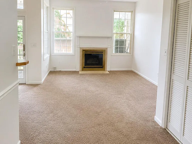 203 W Park Dr — Photo 18