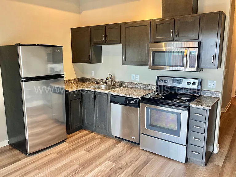 1010 Railroad Ave — Photo 272