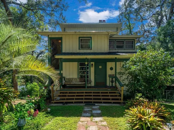 16750 SE 54th St, Ocklawaha, FL 32179