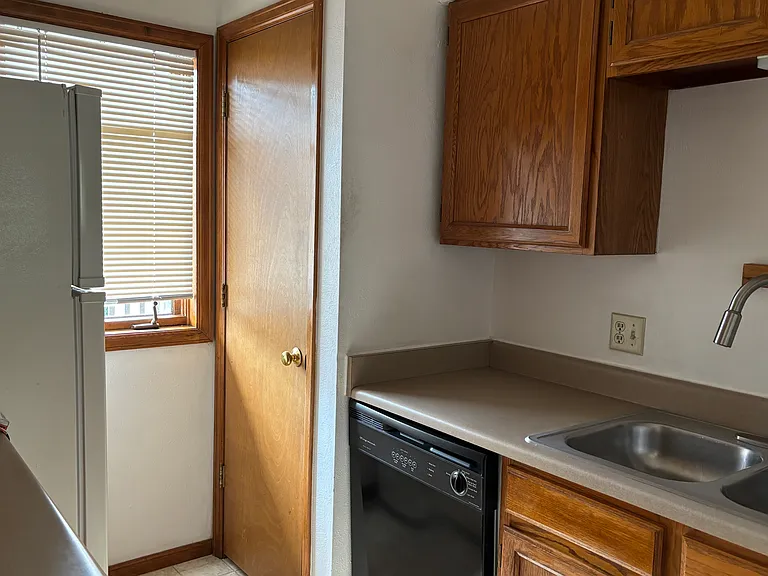 824 Cheyenne St — Photo 16