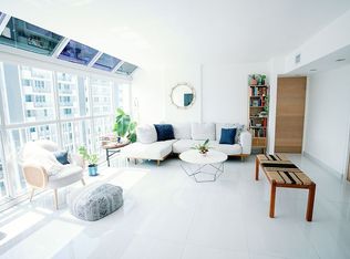 3103 Avenue Isla Verde Condesa Del Mnr, Carolina, PR 00979