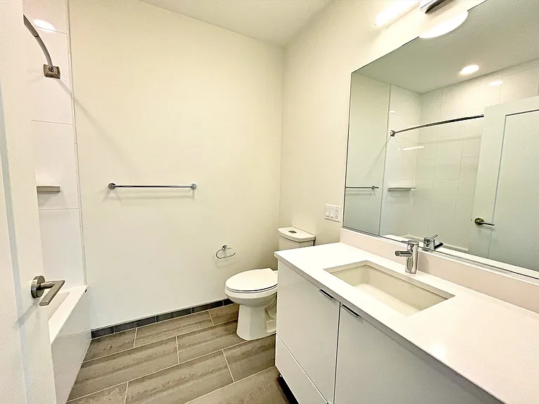 45 Lewis St #518 — Photo 17