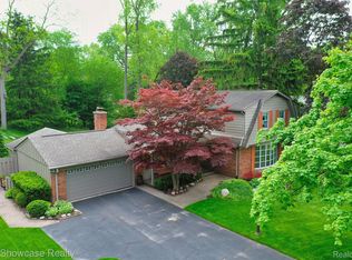 6175 Worlington Rd, Bloomfield Hills, MI 48301