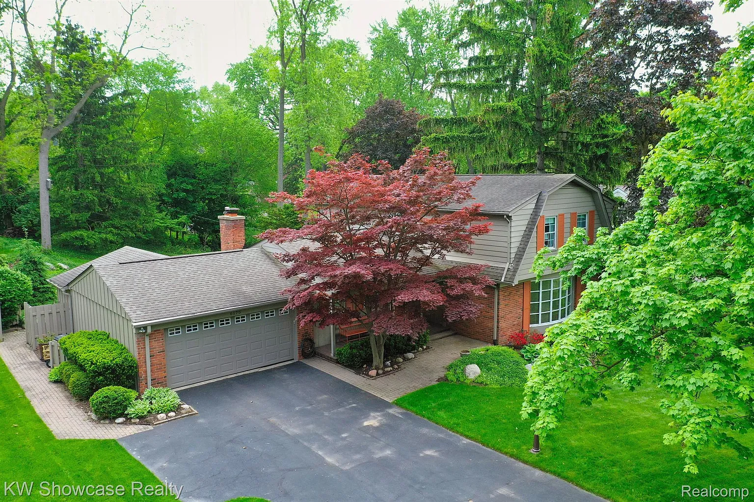 6175 Worlington Rd photo 1