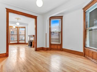 1433 N Wells St APT 2F, Chicago, IL 60610