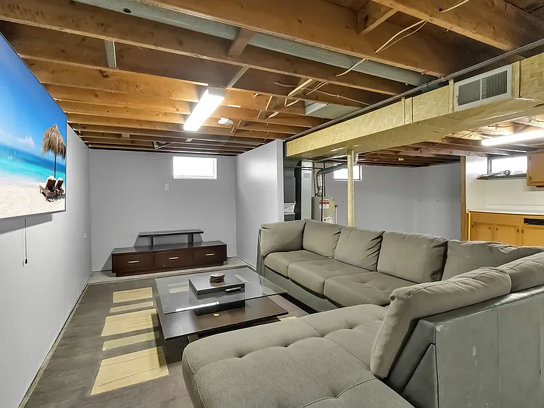 67 Crandon Blvd — Photo 20