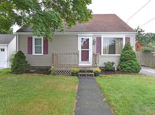 26 Draper Ave, Warwick, RI 02889