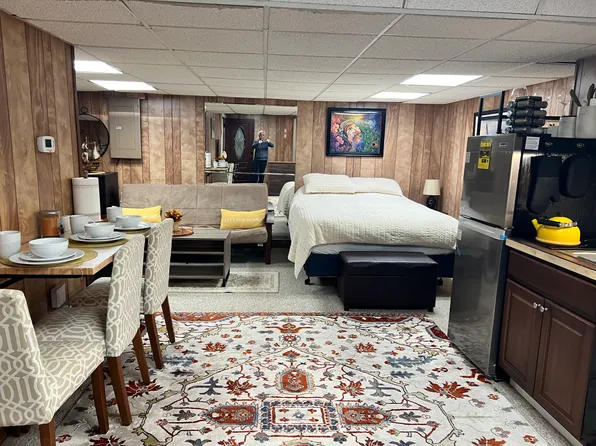 (undisclosed Address), Roswell, GA 30075