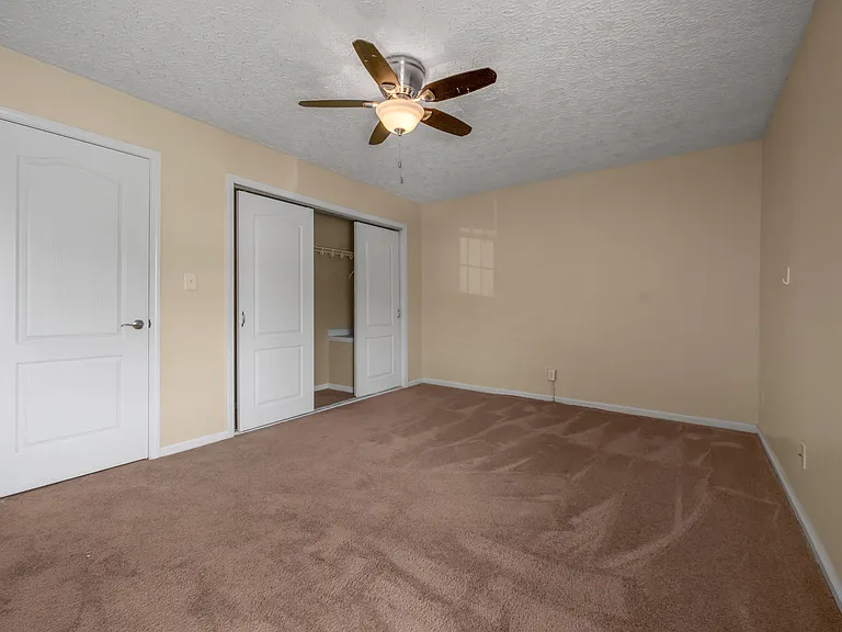 139 Regency Point Path — Photo 17