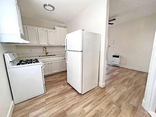 227 Lime Ave — Photo 3