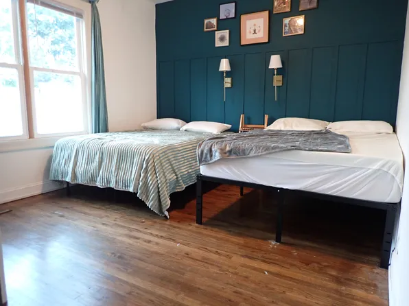 743 Alabama Avenue image 8 of 10