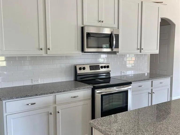 6454 E Haven Way — Photo 3