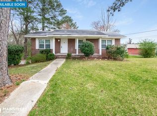 904 Longview Cir, Adamsville, AL 35005