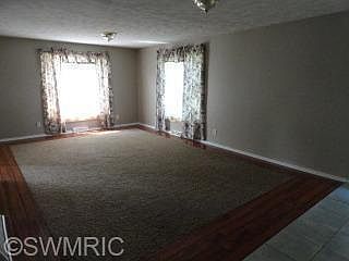 4th image of 444 N Tulip Ave