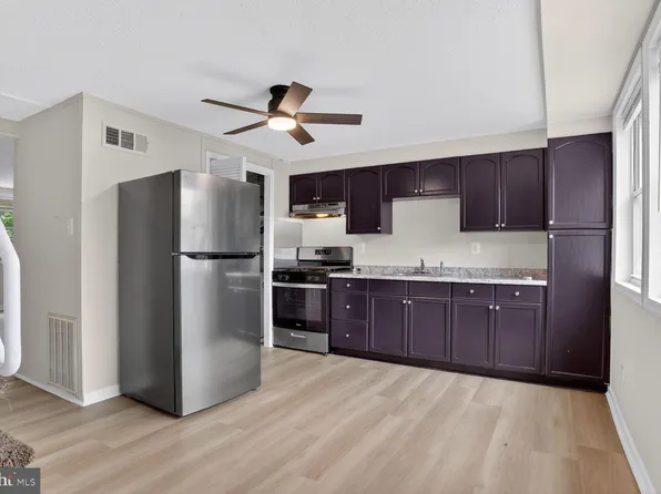 3168 Shiloh Ct, Halethorpe, MD 21227