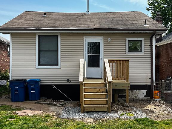 5th image of 3711 Bobring Ave