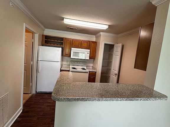 2nd image of 18171 Bridle Club Dr #18171