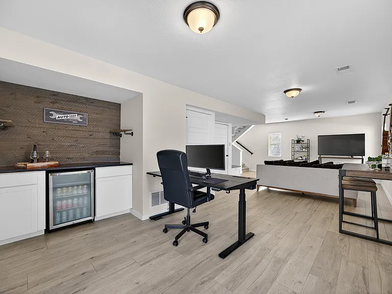 4438 Vindaloo Dr — Photo 8