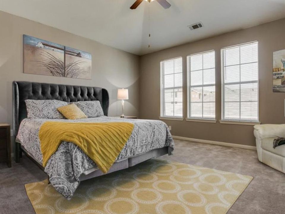 2nd image of 1208 Periwinkle Ct
