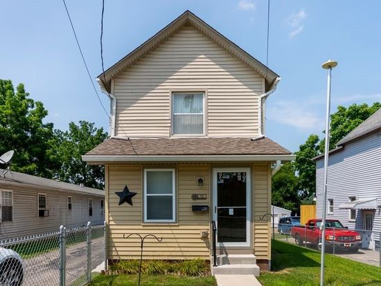 71 Elm St, Struthers, OH 44471