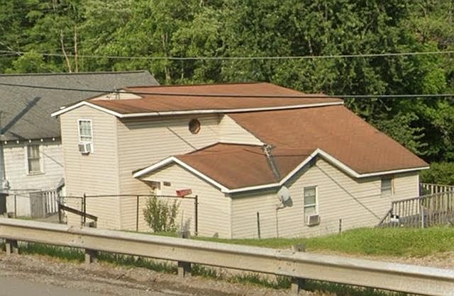 1st image of 1680 Robert C Byrd Dr