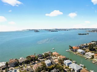 5900 Bayview Cir S, Gulfport, FL 33707