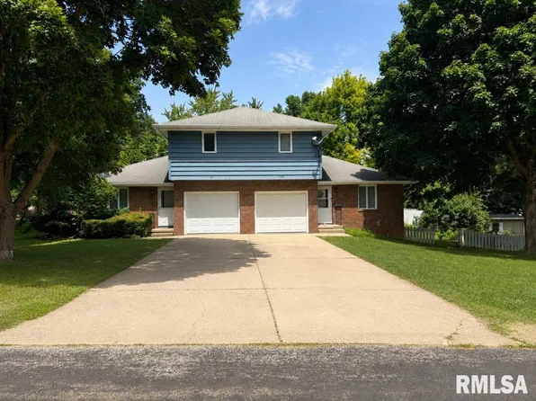 301 E Pearson St, Eureka, IL 61530