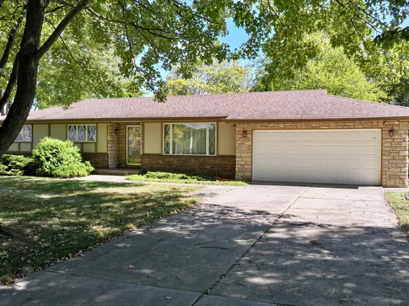 400 Hickory Ln, Waterville, OH 43566